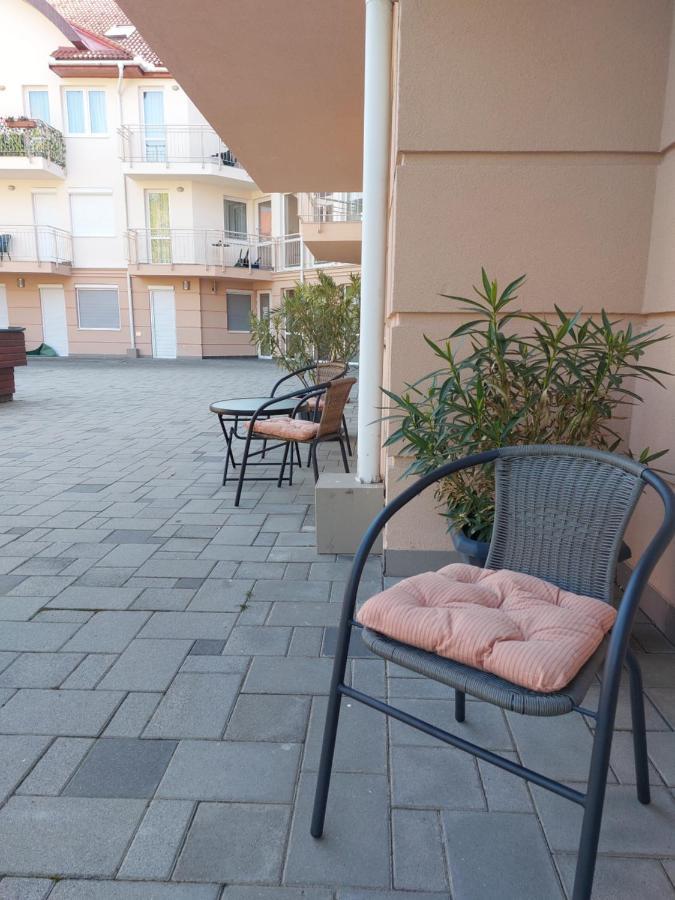 Myrelax Apartment - ハイデゥソボスロー エクステリア 写真