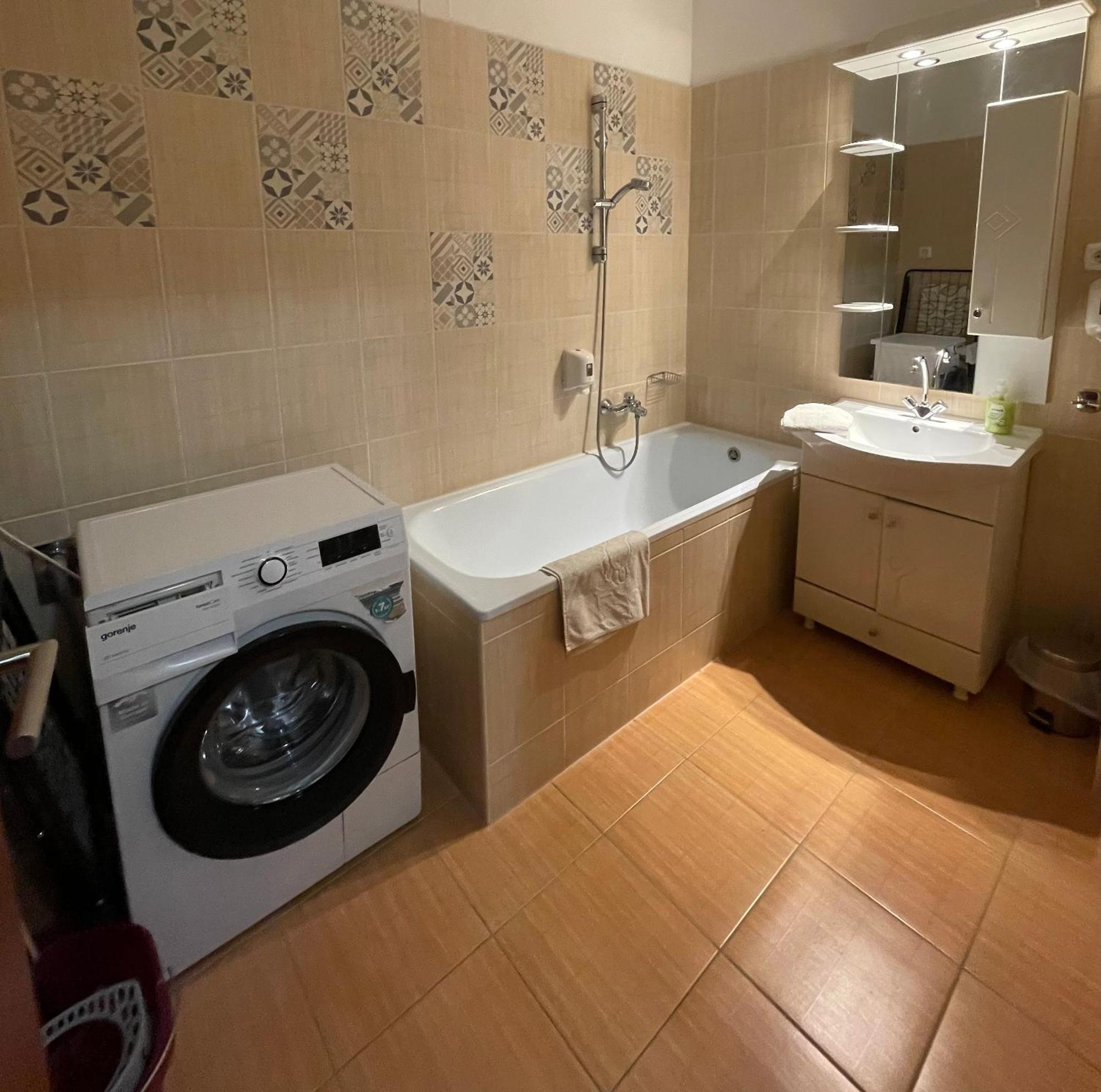 Myrelax Apartment - ハイデゥソボスロー エクステリア 写真